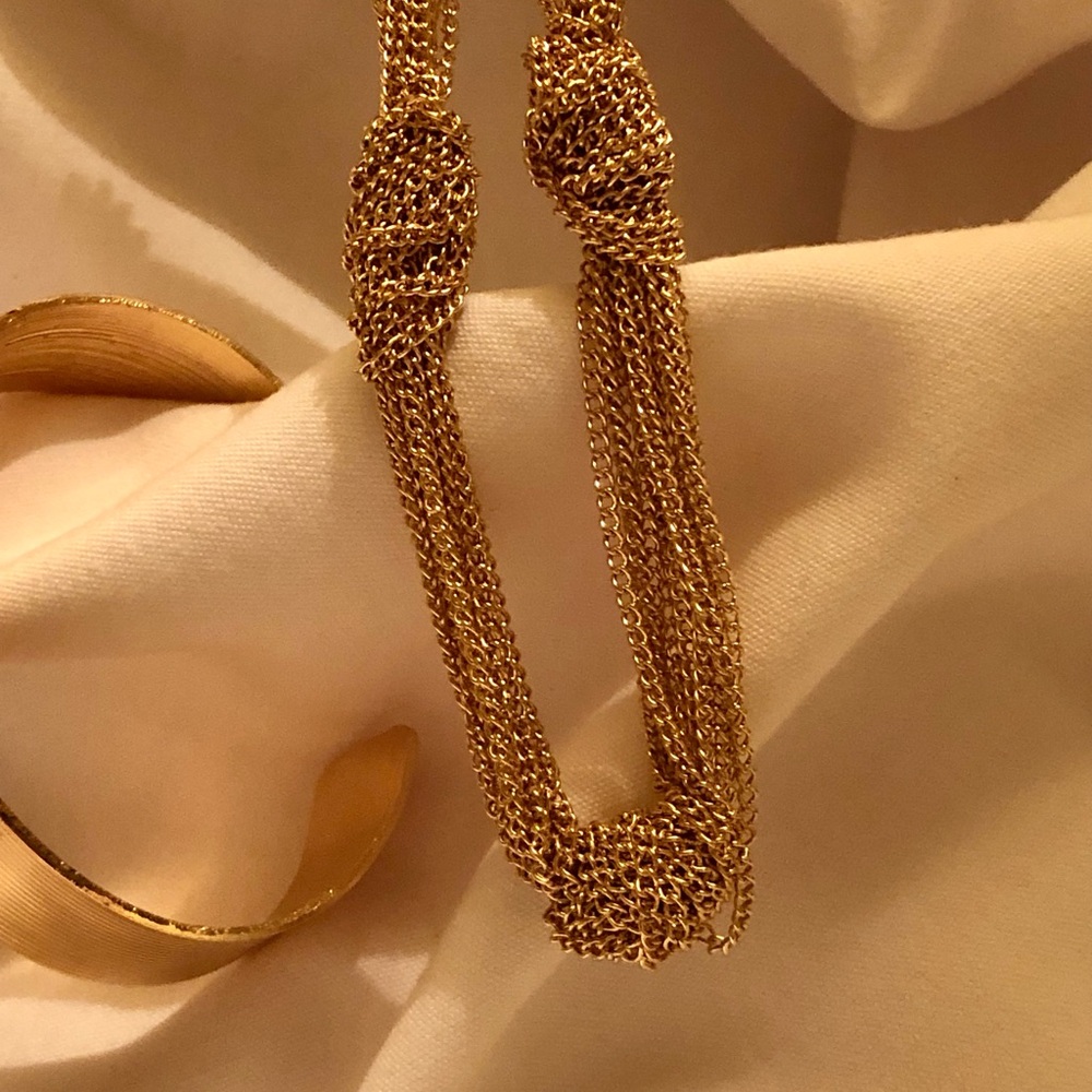 Gold Elegant Jewelry Set - Picture 7 of 7